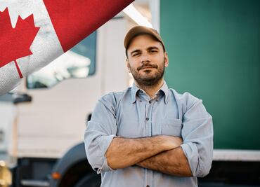 Buscan camioneros extranjeros para trabajar en Canadá; salario por hora, requisitos y cómo postularse