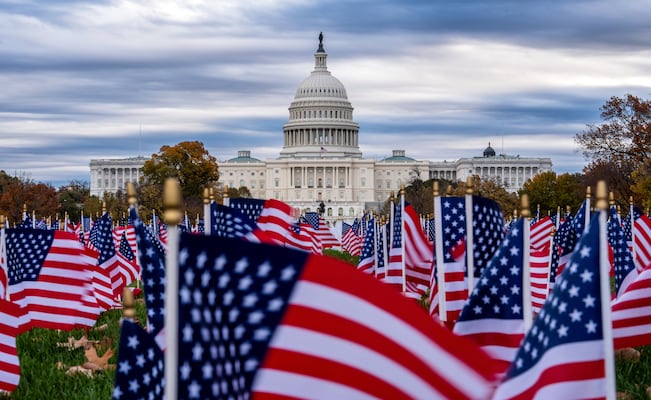 Estados Unidos al borde de terminar el cierre gubernamental más largo: Senado avanza acuerdo para reabrir agencias federales