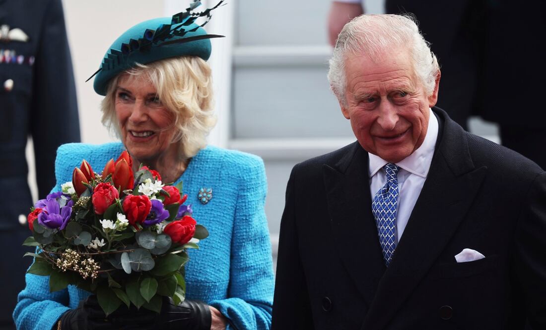 Carlos III y la reina consorte servirán quiche con habas y espinacas en coronación. Foto: AP