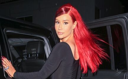 Iggy Azalea presume nuevo look con leggings transparentes y bodysuit