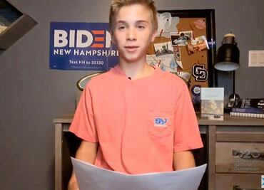 Adolescente tartamudo marca momento más emotivo en noche de Biden