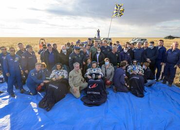 Retorno Histórico: Astronautas regresan a la tierra tras quedarse poco más de un año atrapados en el espacio