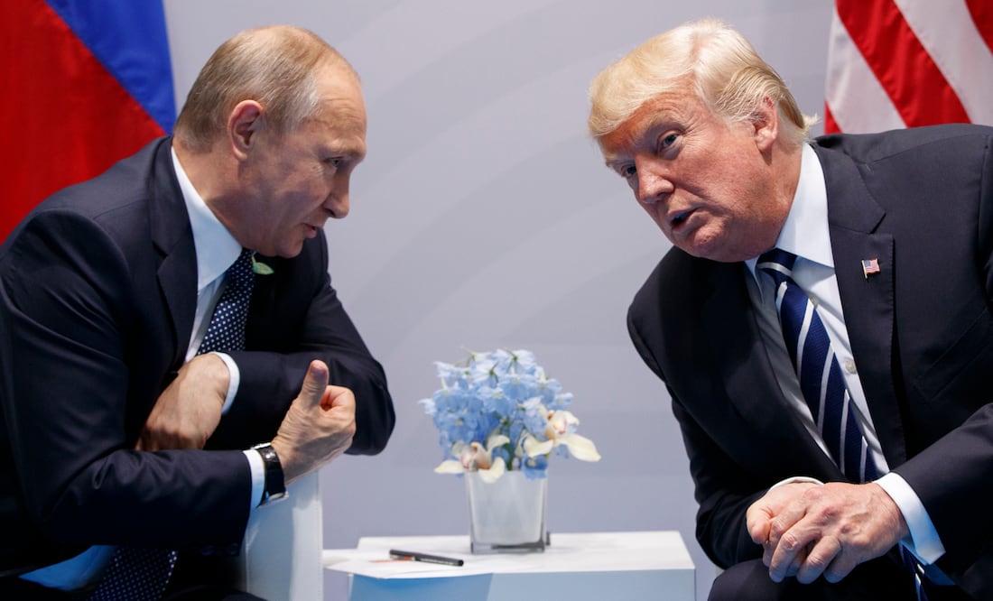 Putin avisa a Trump que responderá a los ataques ucranianos contra aeródromos rusos. (AP Foto/Evan Vucci, archivo)