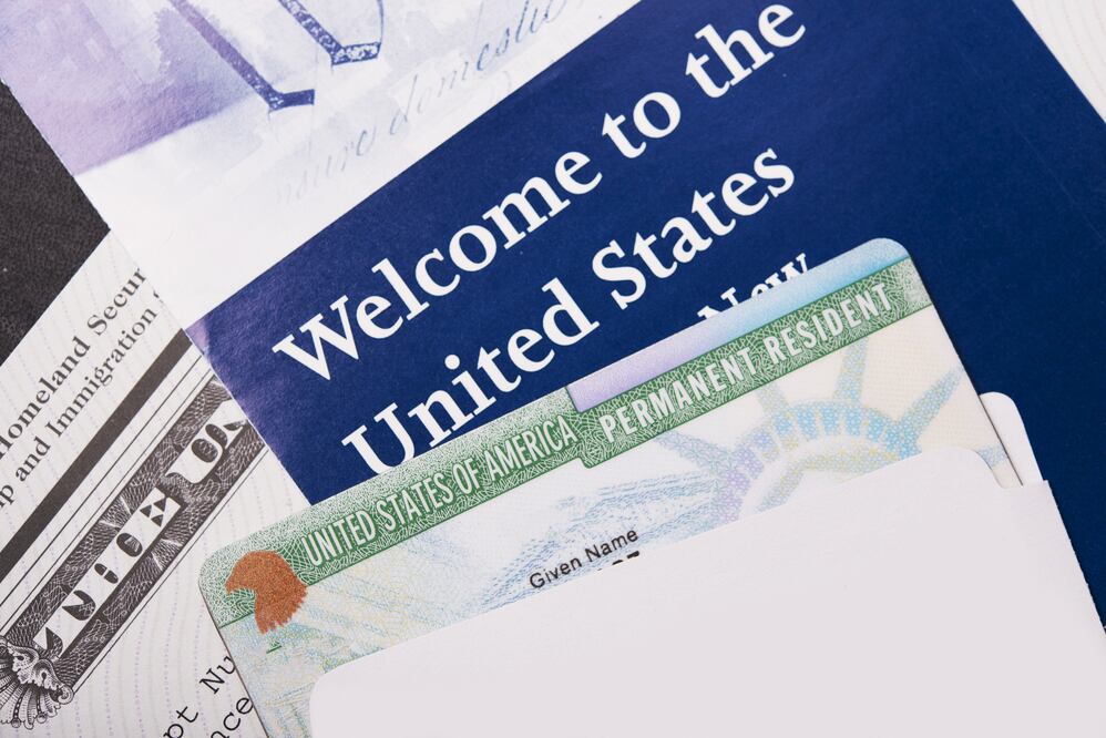 Green Card/ iStock/ welcomia