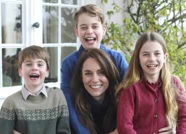Kate Middleton no quiere que sus hijos se parezcan al príncipe Harry; su plan para no "repetir la historia"