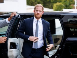 El regreso del príncipe Harry a Reino Unido amenaza con desatar nueva guerra en la familia real