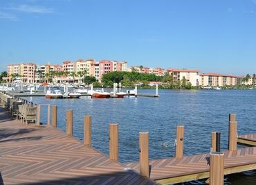 Los 8 mejores destinos para vivir junto a la playa