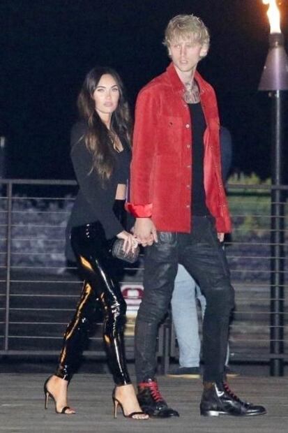 Megan Fox impacta con pantalón de cuero en cita con su nuevo novio