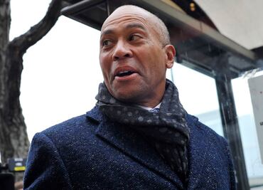 Un exgobernador afroamericano se suma a la carrera por la Casa Blanca