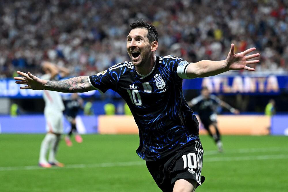 Argentina vence 2-1 a Inglaterra y buscará el bicampeonato frente a España en la final del Mundial 2026. Foto: Shaun Botterill/Getty Images/AFP (Photo by Shaun Botterill / GETTY IMAGES NORTH AMERICA / Getty Images via AFP)