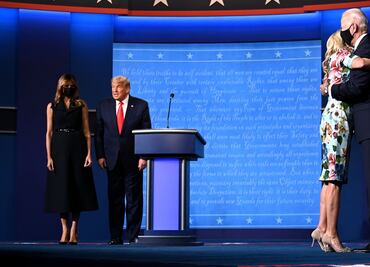 Video. Melania suelta la mano de Donald Trump en nuevo 'desplante'
