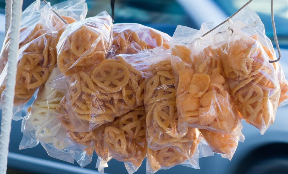 Gobierno de México prohibirá la venta de comida "chatarra" en las escuelas. Foto: iStock / CharlieRamos