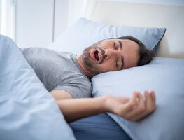 ¿Te levantas tarde?  Podrías tener más riesgo de sufrir diabetes