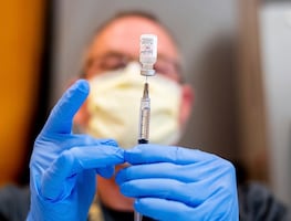 ¿Puedes contagiarte de Covid-19 aún después de vacunarte?