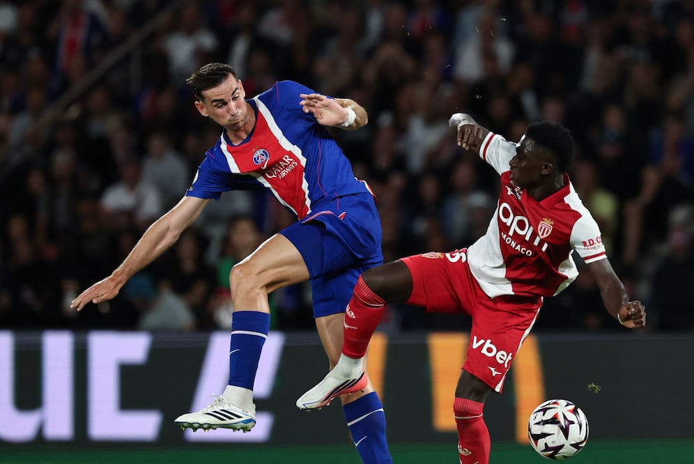 PSG ganaba y terminó perdiendo: Mónaco le da la vuelta al 2-1 (Photo by Anne-Christine POUJOULAT / AFP)
