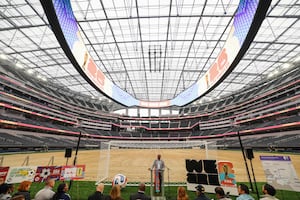 SoFi Stadium cambia por completo para el Mundial: desmontan asientos “como LEGO”
