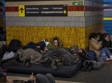 “Los soldados la pasan mucho peor”, dicen ucranianos desde refugios subterráneos