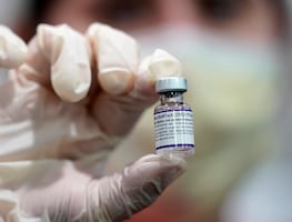 Vacunar al 40 % de población pondría fin a fase aguda de pandemia