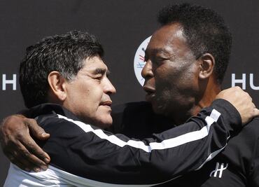 Pelé dice que algún día jugará en el cielo con su amigo Maradona