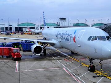 Desvían vuelo de American Airlines por amenazas de pasajero a tripulación