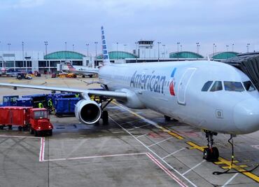 Desvían vuelo de American Airlines por amenazas de pasajero a tripulación