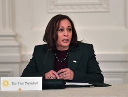 Kamala Harris pasó cerca de bomba durante asalto al Capitolio