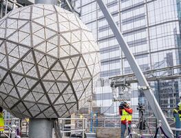 ¿Por qué se usa una bola en la celebración de Año Nuevo en Times Square?