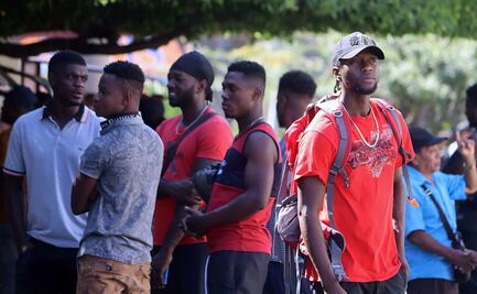 Hallan a más de 250 migrantes hacinados en un tráiler en Chiapas