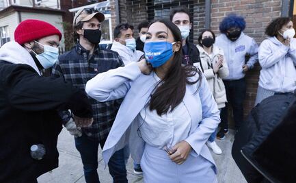 Ocasio-Cortez proclama su reelección como congresista por N.York