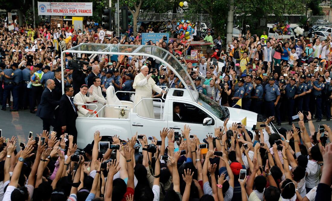 El papa Francisco ordenó que un papamóvil fuera destinado a la asistencia en Gaza. Foto: AP