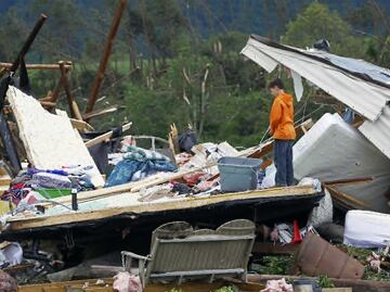 Alertan a 15 estados de EU por fuertes tormentas y tornados para próximas horas