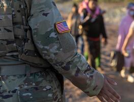 Demandan al Gobierno Trump por recolección de muestras de ADN de migrantes