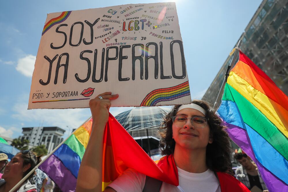 Marcha del orgullo 2024: Cuándo es, a que hora empieza, ruta y artistas invitados. Foto: EFE/ José Jácome