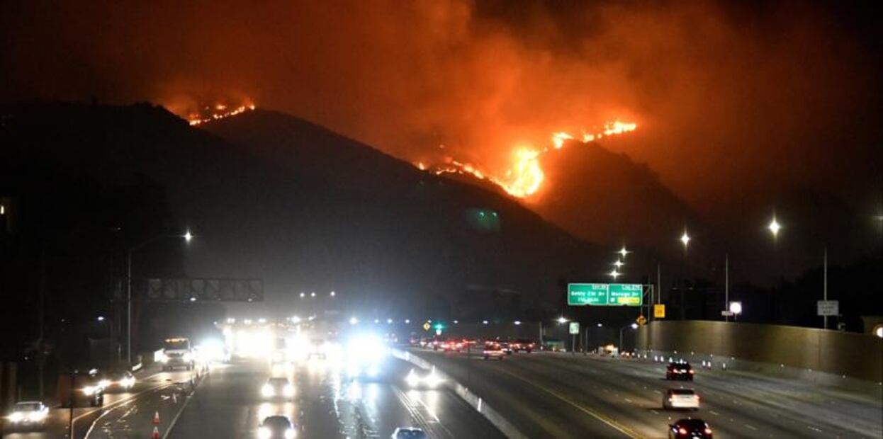 Incendios en California. Lebron James, al igual que miles, desaloja su casa