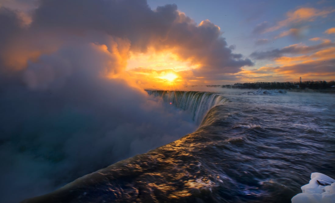 Eclipse total de Sol. Estado de emergencia en Niagara, Canadá, por eclipse del 8 de abril. Foto iStock / Jun Zhou
