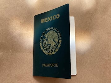 ¿Quién puede obtener el descuento en el pasaporte mexicano en 2023 y en cuánto queda el costo?