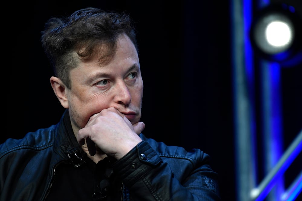 Inversión de Tesla en México en suspenso: Elon Musk decidirá tras elecciones de EU. (AP Photo/Susan Walsh, File)