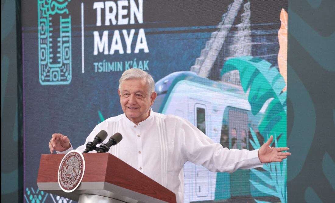 López Obrador inaugura primer tramo del Tren Maya entre críticas de ecologistas. Foto: EFE/Presidencia de México