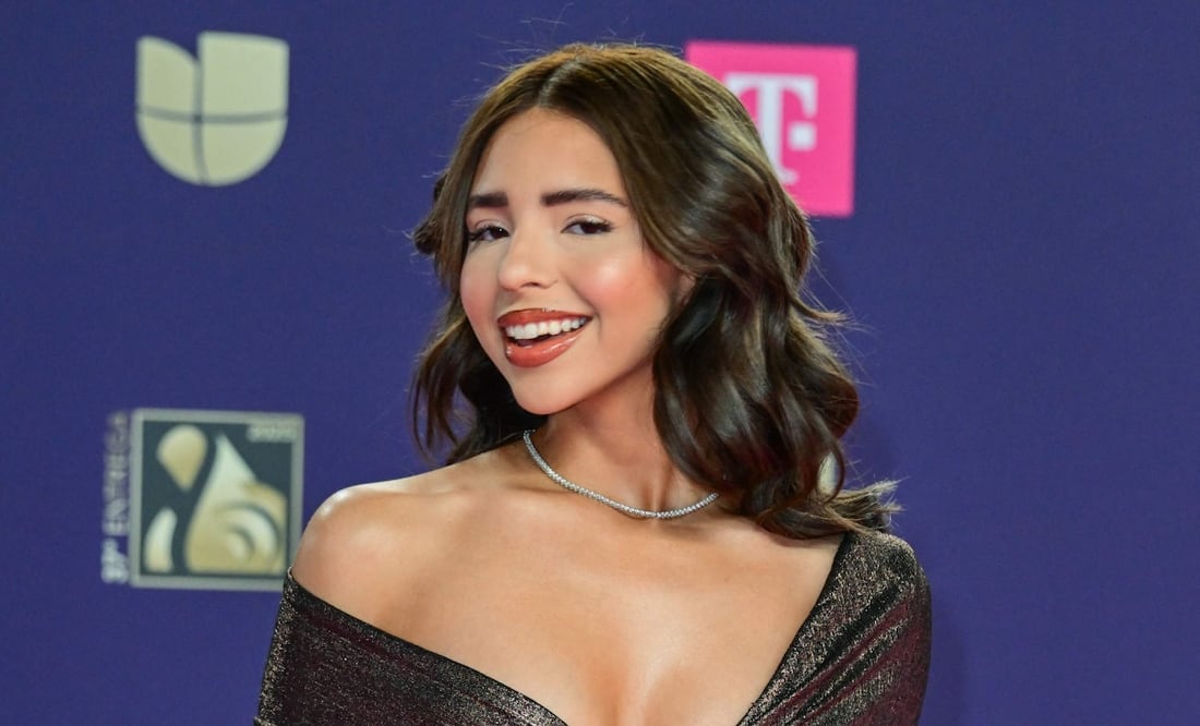 Critican a Ángela Aguilar por su nueva imagen: “Cambió su sello personal por un hombre”. Foto: AFP