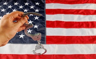 ¿Por conducir bajo efectos del alcohol? Razones por las que pueden deportarte de Estados Unidos 