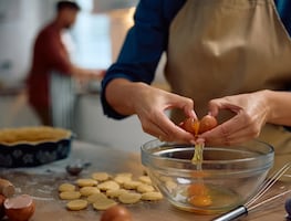 Thanksgiving ¿Por qué los huevos se han convertido en el ingrediente más costoso de Acción de Gracias?