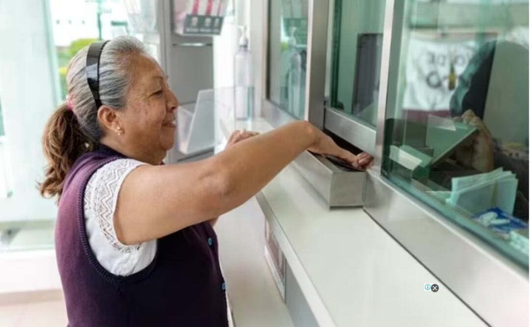 Pensión Bienestar. ¿Adultos mayores recibirán pago extra de aguinaldo en diciembre 2024? Foto: Banco del Bienestar