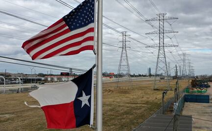 Mujer demanda a empresa por costosas facturas de luz en Texas