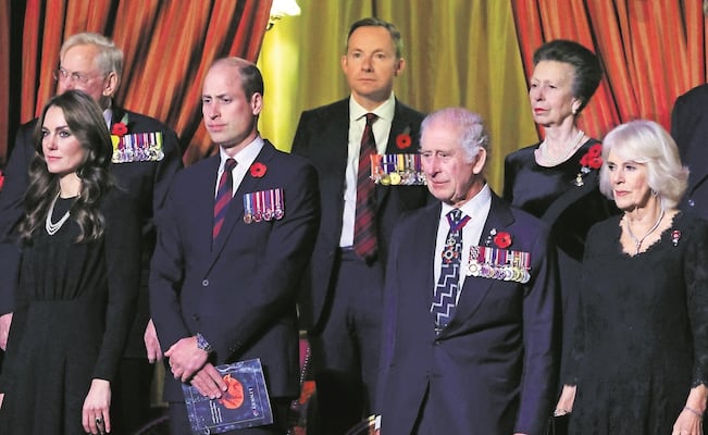 Prima de Kate Middleton revela cómo es vivir dentro de la familia real: “un infierno, una forma de tortura”