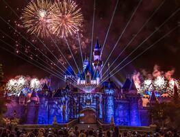 Disneyland Forever regresa a Disneyland Resort para asombrarte (FOTOS y VIDEO)