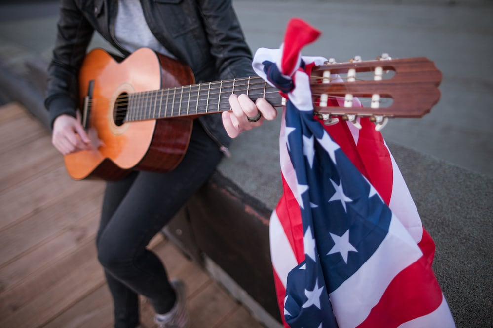 Estados Unidos aumenta un 250% el costo de visa para músicos extranjeros. Foto iStock / igor_kell