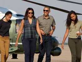 Nueva foto de Obama y sus hijas desata reacciones en Instagram