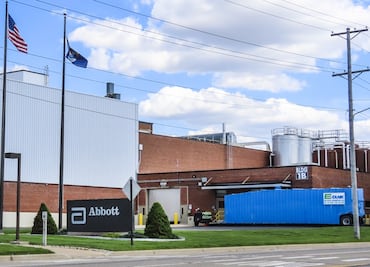 Mal clima obliga a planta a detener producción de fórmula para bebé en Michigan