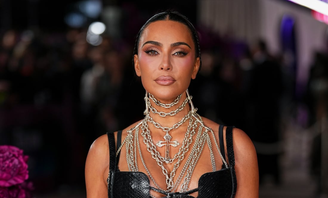 Kim Kardashian deslumbra con fotos de atrevido look y detalles de su lujoso viaje al Caribe. Foto: AP