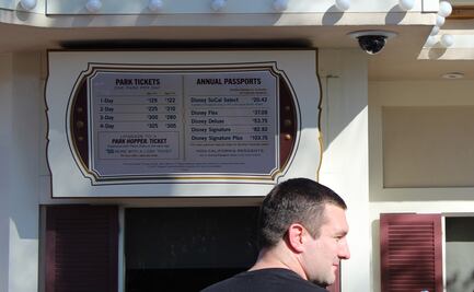 Disneyland estrena nuevo sistema de boletos y aumenta precios